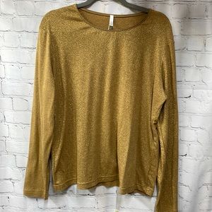 White Stag metallic gold long sleeve 16/18 top